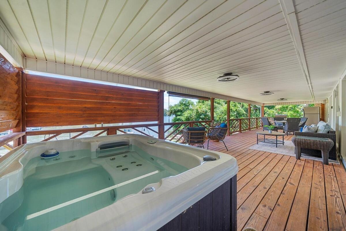 Lake Hamilton Steps To The Lake, Game Room & More! Sleeps 9 מראה חיצוני תמונה